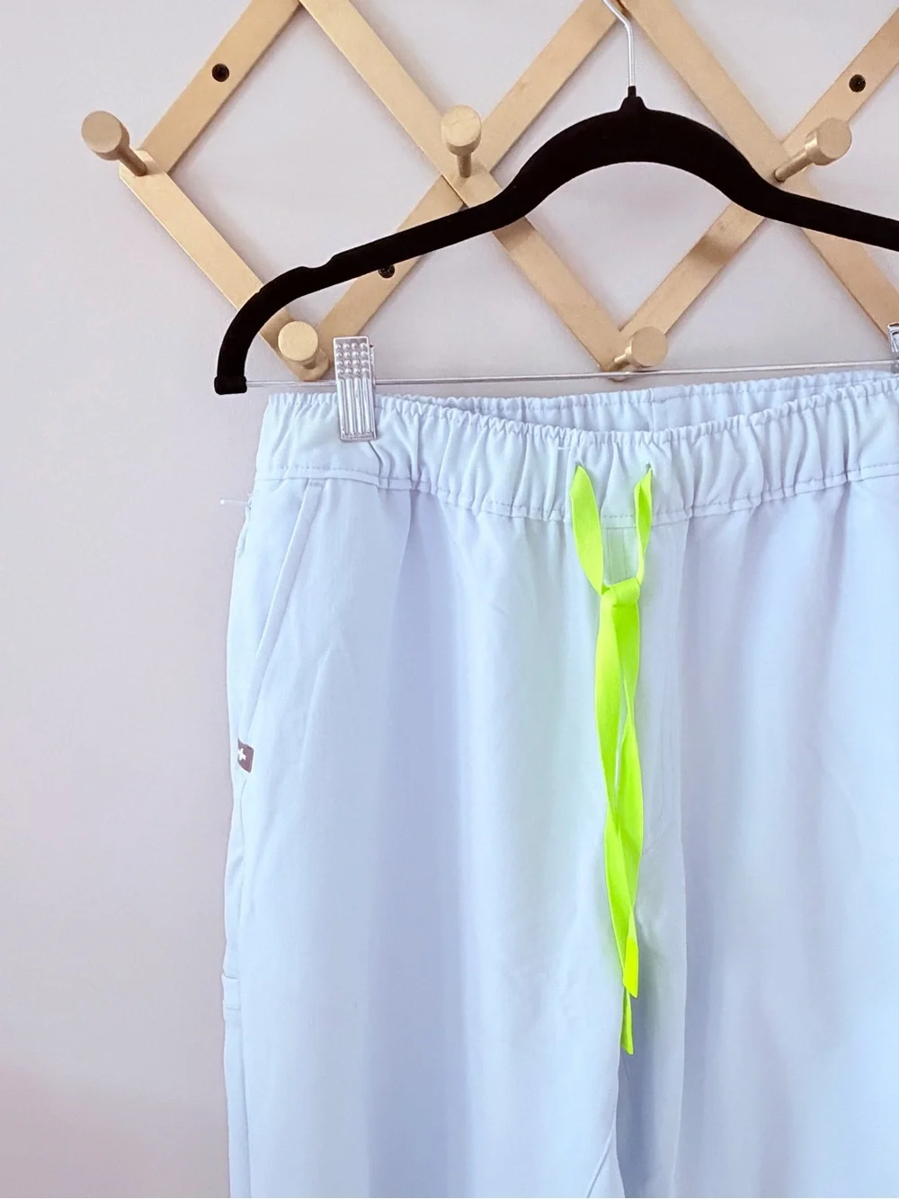 FIGS Naga Jogger Scrub Pants in Open Skies PO# 5544